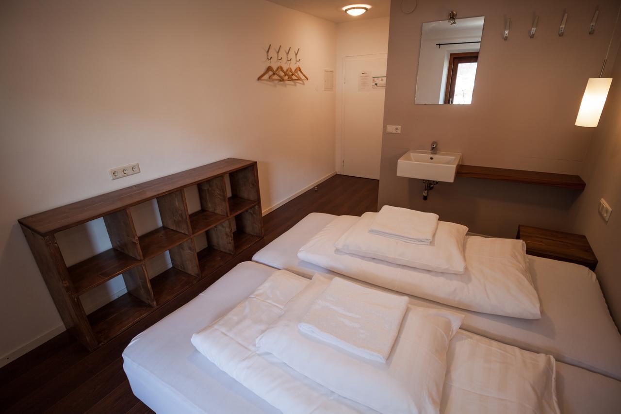 Hostel Chillertal Mayrhofen Cameră foto